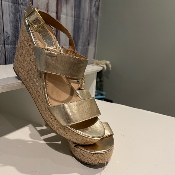 Montego Bay Womens Size 8 woven hemp wedge heels - Picture 4 of 4